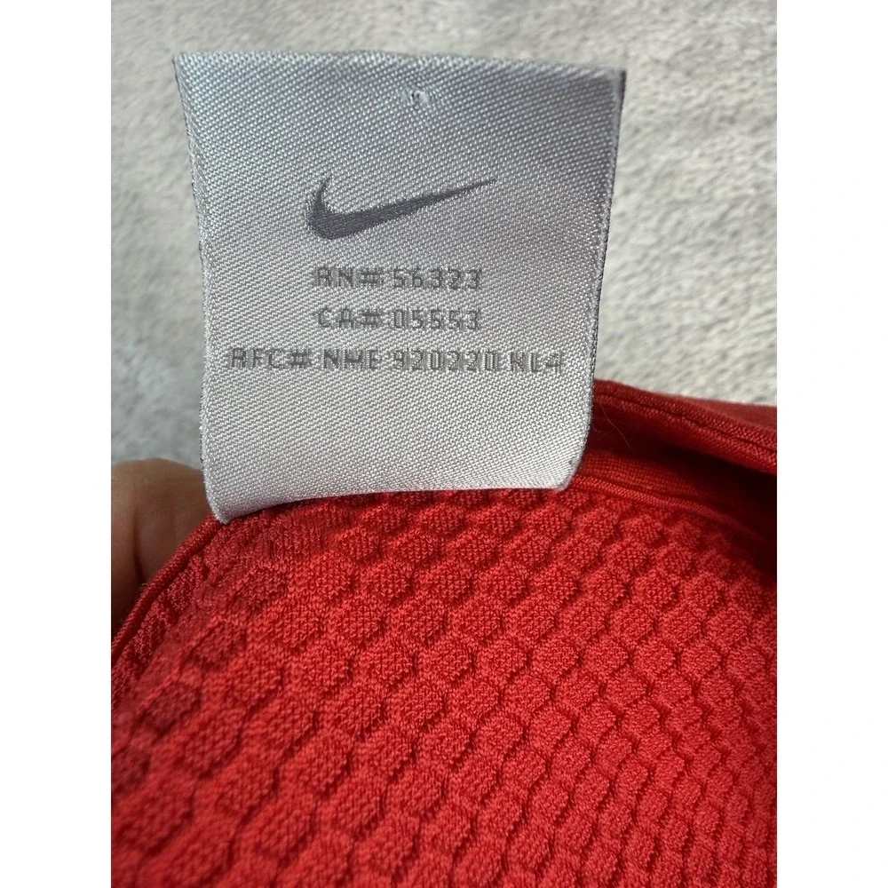 Nike sphere dry